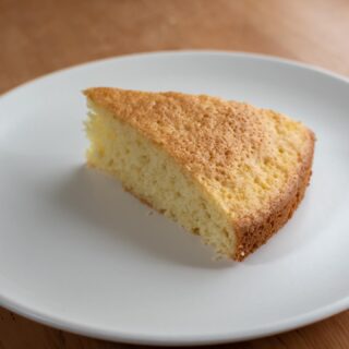 Our second #seoul1988 bake is an olive oil cake! It was absolutely delicious and very easy to make #glutenfree and #dairyfree. The original recipe and my substitutions are up on the blog. Link in bio.