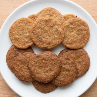 Attempt #2 at making a #glutenfree #dairyfree chocolate chip cookie recipe. Did it work or was it (another) failure? Head to the blog to find out! Link in bio.